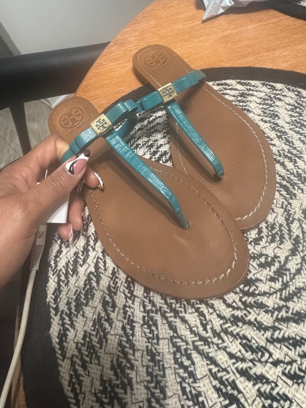 Tory Burch Turquoise Leighanne Flat Thong Patent Women Sandals, Size...9